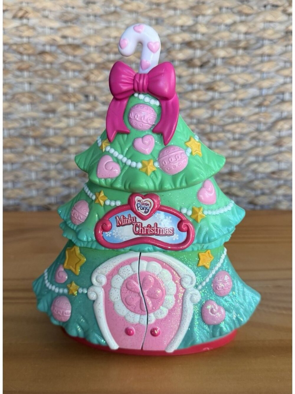 My Little Pony Very Minty Christmas Tree Pop Up Play House 2006 Closed 8"
